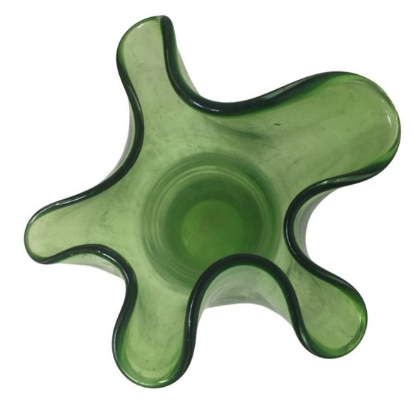 Vintage Looking Green Flower Vase with Scalloped Edges - Picture 2 of 6